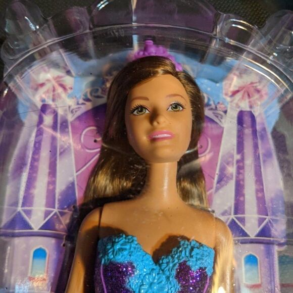 🆕NWT 2014 EASY DRESS BARBIE - Picture 1 of 8